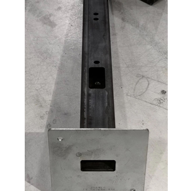 镀锌板与铁方通焊接-铁路信号灯显示屏支架